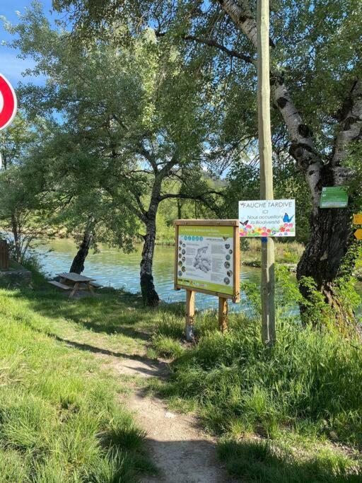 Charmant T1 Dans Le Verdon Gréoux-les-Bains Esterno foto